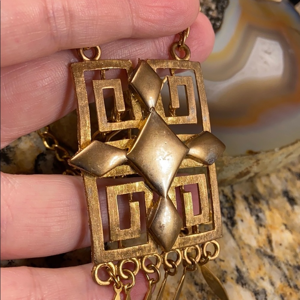 Plz do not share.. Vintage Lisner necklace appx 28” GUC - Picture 16 of 17